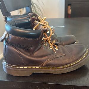 Dr. Martens Dark Brown Leather Men's Boots vintage 939